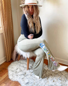 RESERVED FOR SAMANTHA ⚡️ Grateful Dead Bears Bell Pants