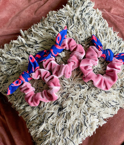Wading in the Velvet Sea - Mauve -The Bowhow Scrunchie