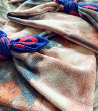 The Twist - Peaches en Regalia