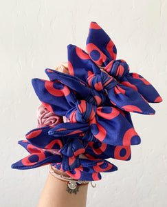 The Bowhow Scrunchie - Roses Are Free